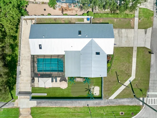 708 Weldwood Road, Jupiter, FL 33458