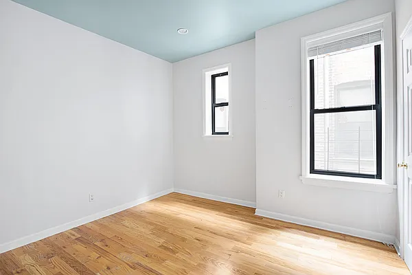 Sold by Compass | media 6