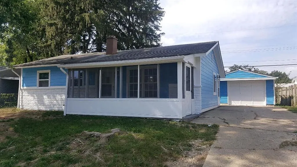 3144 Midvale Dr photo 1