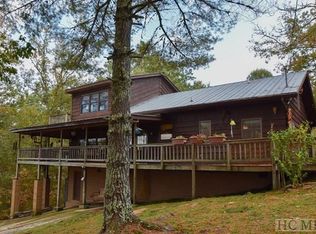 18 Strawberry Hill Rd, Cullowhee, NC 28723