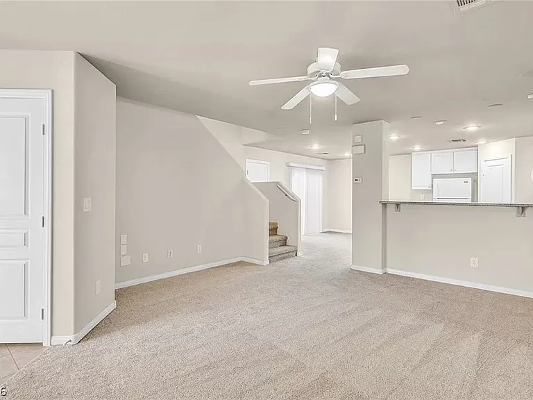 4836 Golden Shimmer Ave — Photo 7