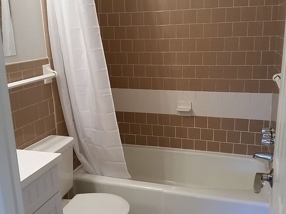 2nd bathroom