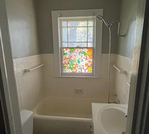 5th image of 4448 Virginia Ave #11