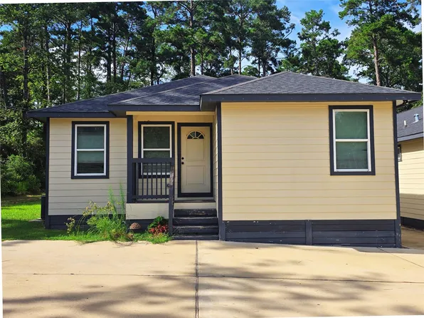11187 Greenway Dr, Plantersville, TX 77363