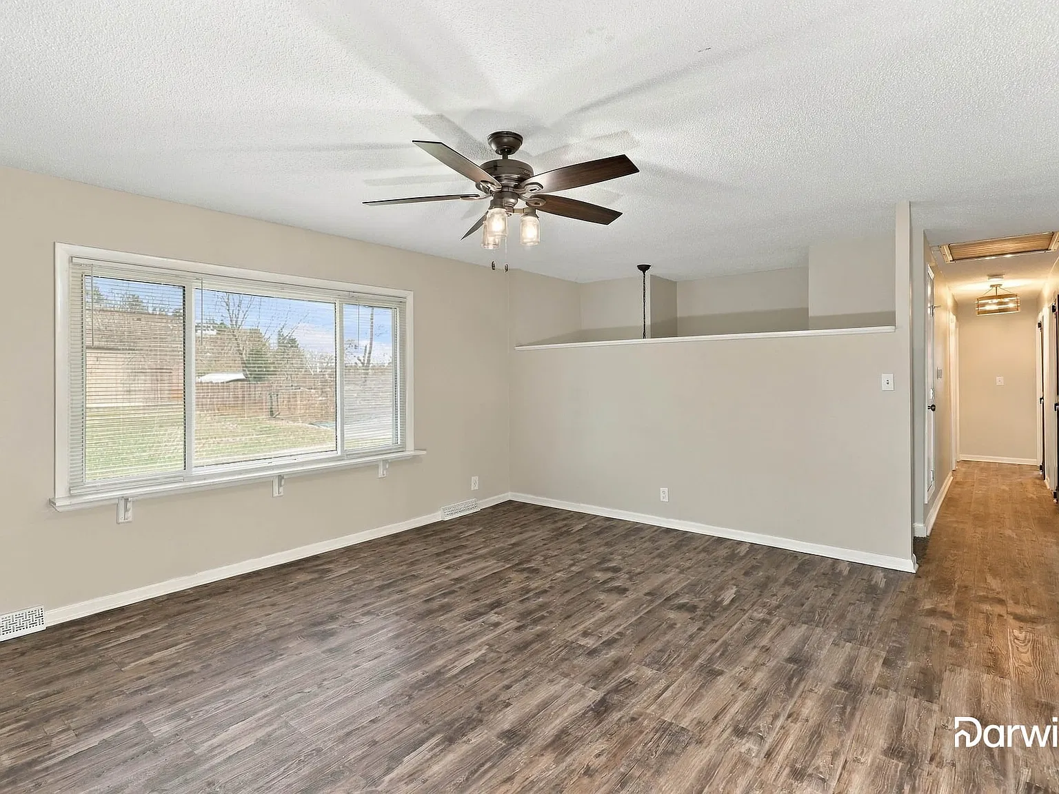 3 bed, 2.5 bath, 1816 sqft, $1,955 — Photo 3