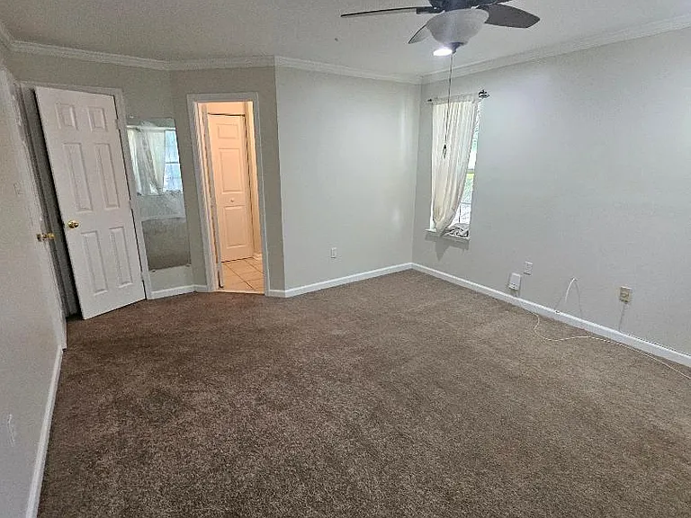 9811 Lake Pointe Ct #203 — Photo 39