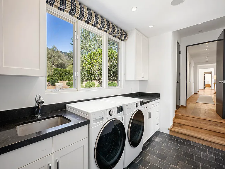 1190 Garden Ln — Photo 30