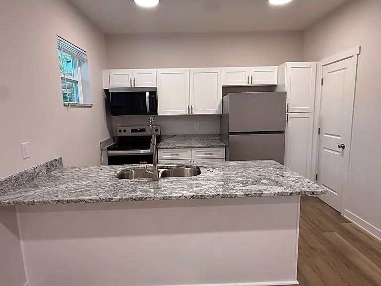 409 N Walcott St #A — Photo 3