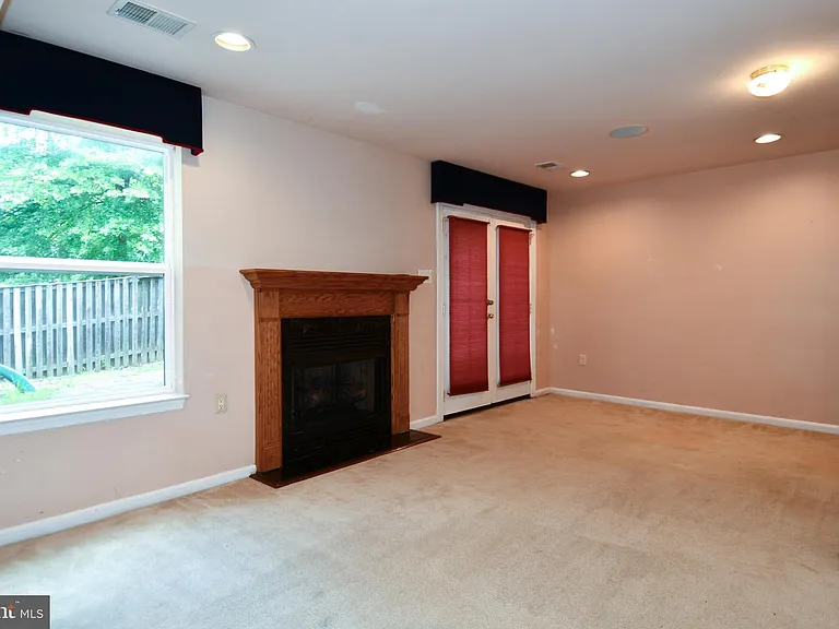 16853 Capon Tree Ln — Photo 34