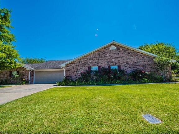 5th image of 709 Heather Dr