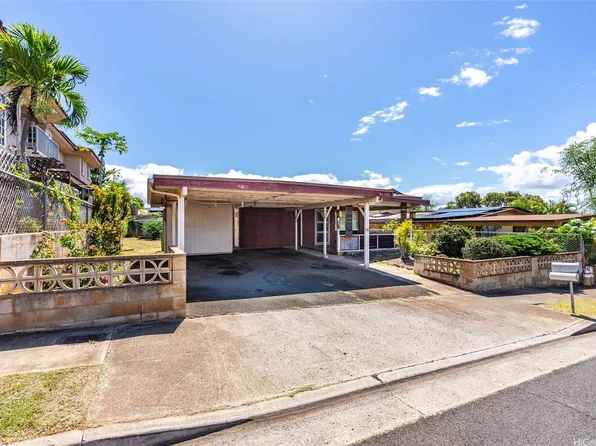 94-533 Ulieo St, Waipahu, HI 96797