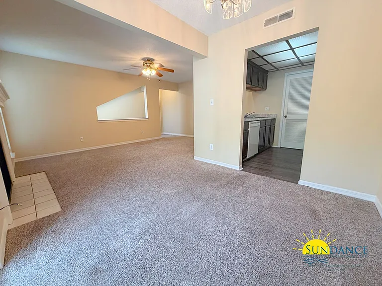 31 Park Cir SE #1 — Photo 6
