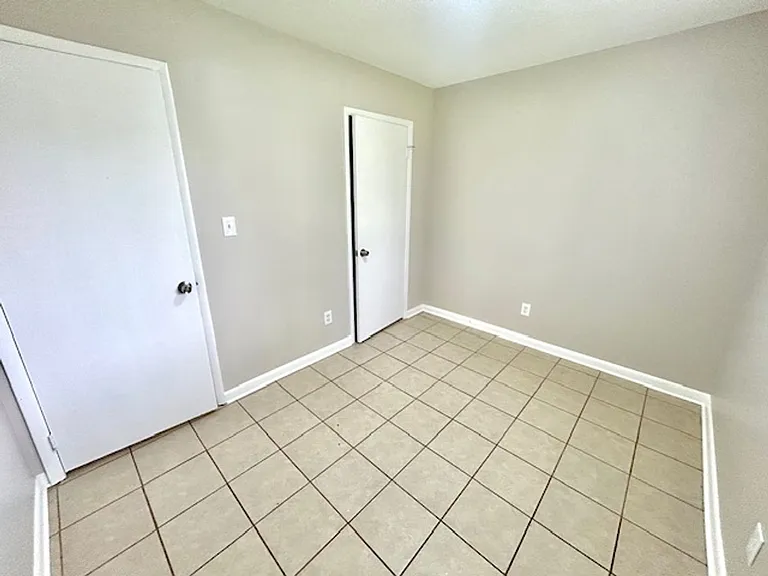 2417 Mount Vernon Rd NW — Photo 15