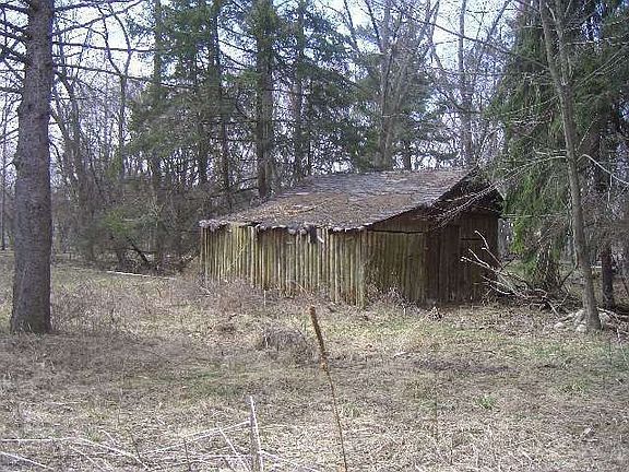 view of the gagrage / workshop