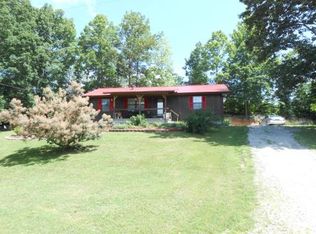 750 Simmons Branch Rd, Waynesboro, TN 38485