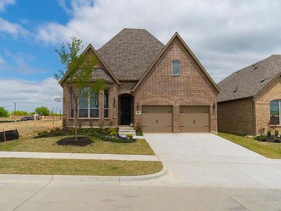 2nd image of 6008 Bellflower Dr