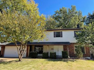 1018 Appalachian Trl, Chesterfield, MO 63017