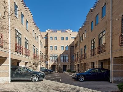 3901 N Southport Ave #A12, Chicago, IL, 60613