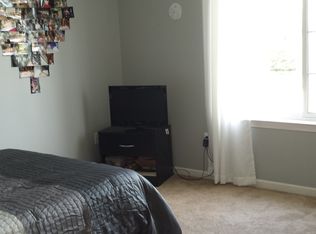 59079 Carriage Ln, South Lyon, MI 48178