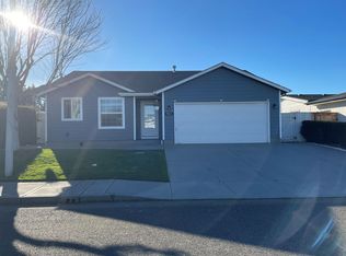 961 Waikiki St SE, Salem, OR