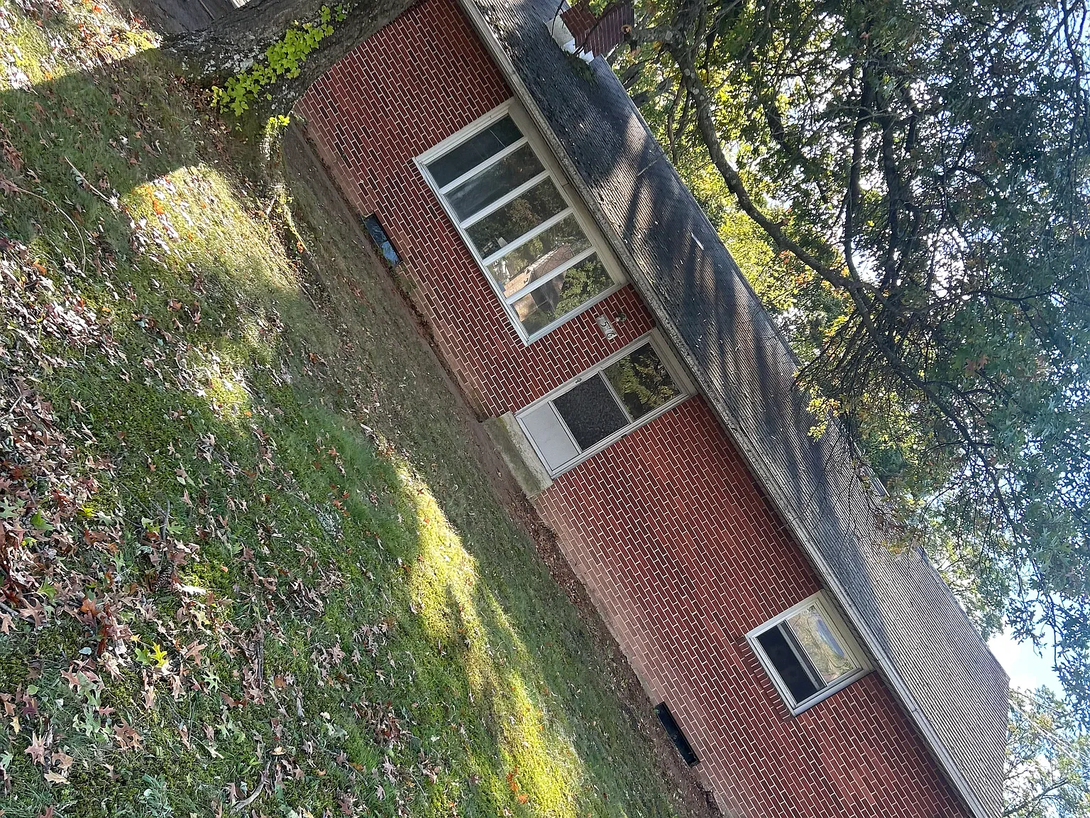 3 bed, 1314 sqft, $1,999 — Photo 1