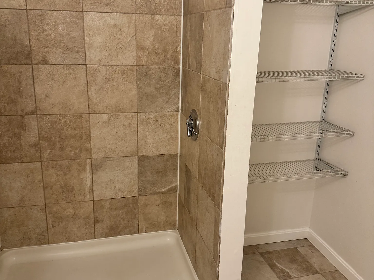 2 bed, 1.0 bath, $2,850 — Photo 3