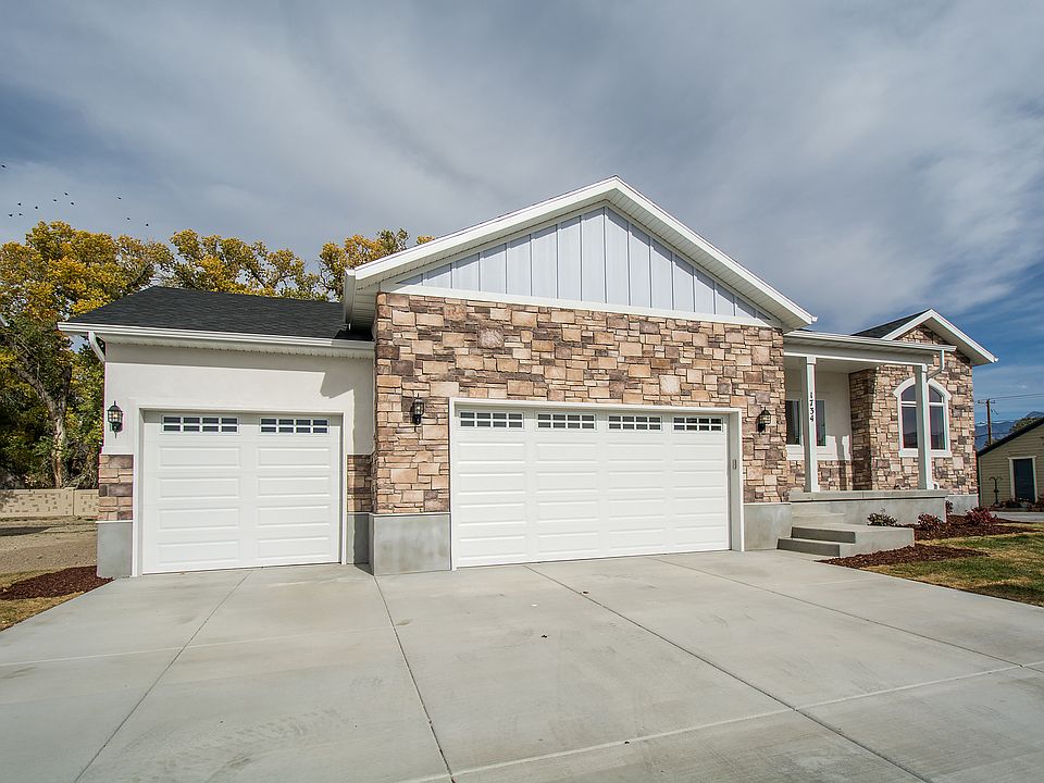 1st image of 1734 W Western Charm Dr