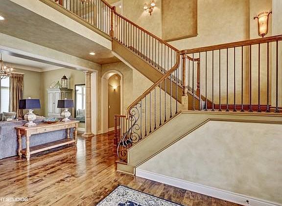 3rd image of 5509 Golden Bear Dr