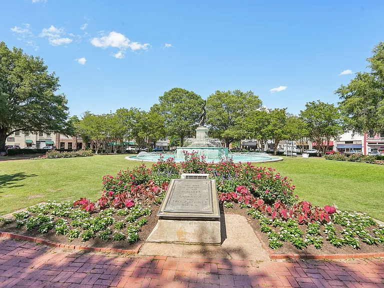 The Remy Apartments at LaGrange — Photo 38