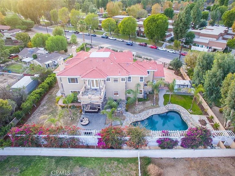 10062 Valley Circle Blvd — Photo 10