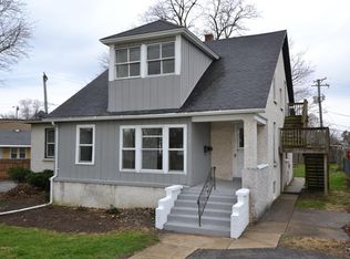 1067 N May St #1, Joliet, IL 60435