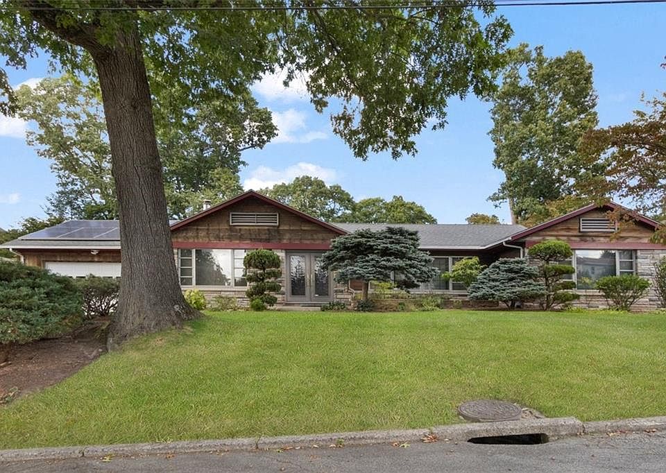 1st image of 6 Coldbrook Ct