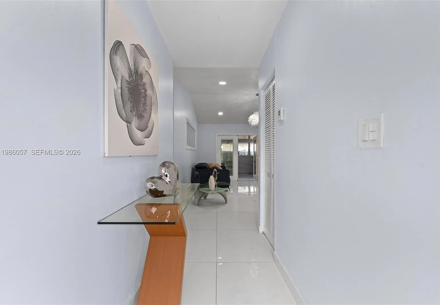 3 bed, 2.0 bath, $3,000 — Photo 3