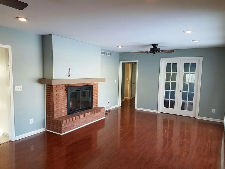House- NW — Photo 2
