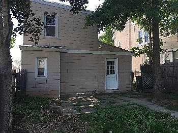 2nd image of 408 Jefferson Ave