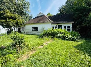 940 Newby St, Mitchell, IN 47446