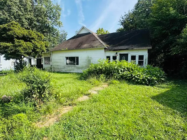 940 Newby St, Mitchell, IN 47446
