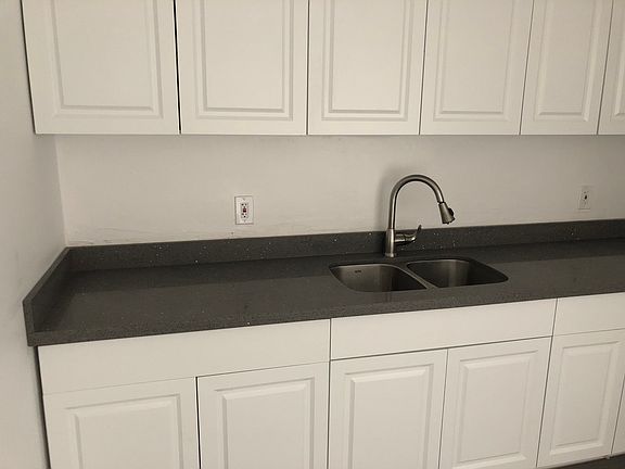 4th image of 1829 N A St APT 82