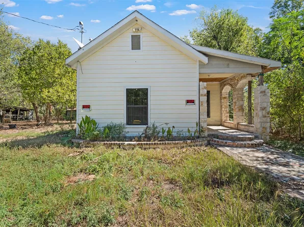 404 Eddins St, Marlin, TX 76661