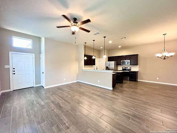 4th image of 2238-2240 Avery Village