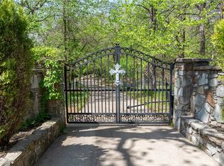 11808 Crown Dr, Oklahoma City, OK 73150