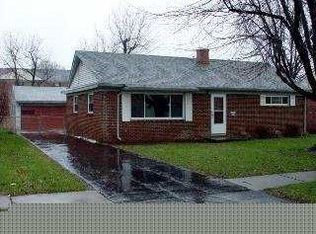 4502 Thackeray Rd, Maumee, OH 43537