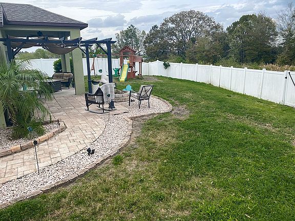 5th image of 1016 Kellogg Dr