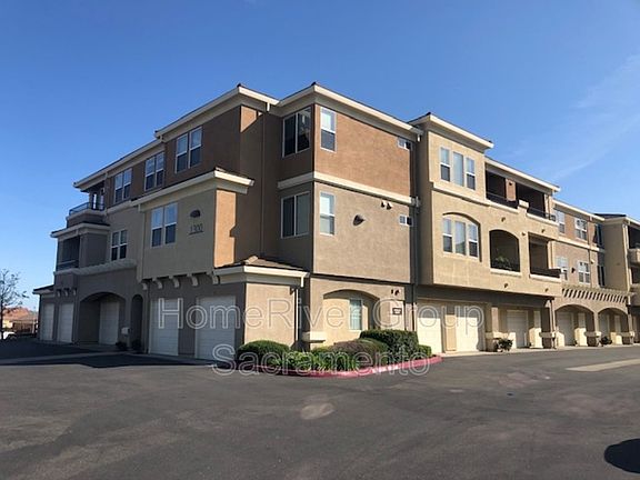 2nd image of 1300 Moon Cir Unit 1336