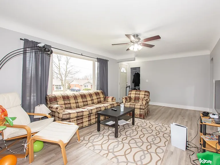 129 Jacobson Ave #1 — Photo 5
