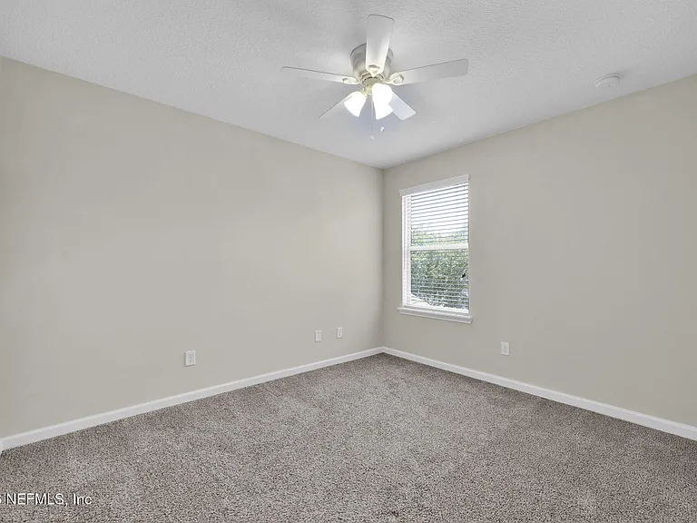 452 Walnut Dr — Photo 24