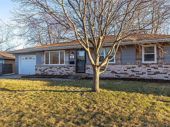 2nd image of 321 NE 8th St