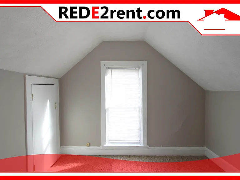 327 Vernon Ave — Photo 12