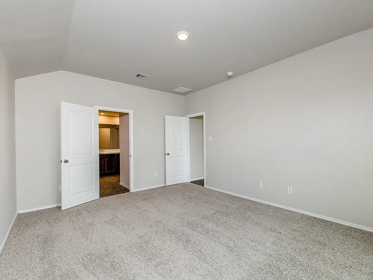 5114 Radiant Dawn Dr — Photo 18