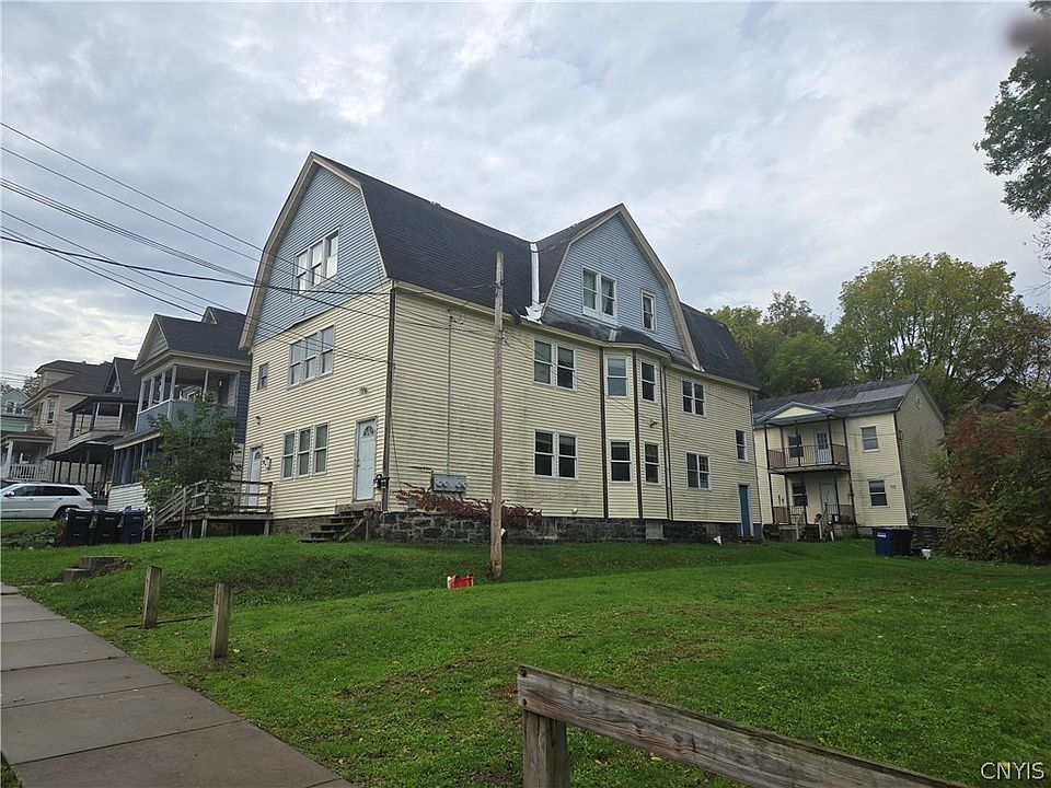 1st image of 306 Arthur St